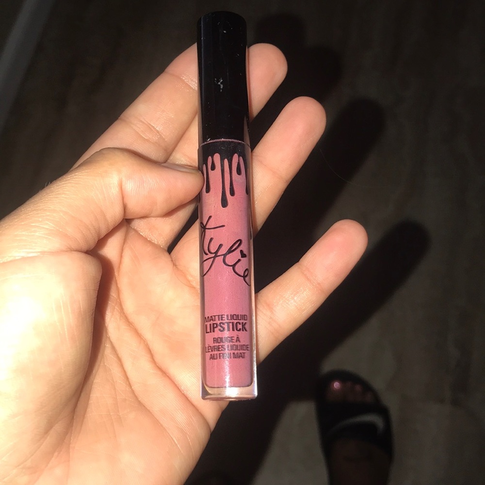 KYLIE LIQUID LIP